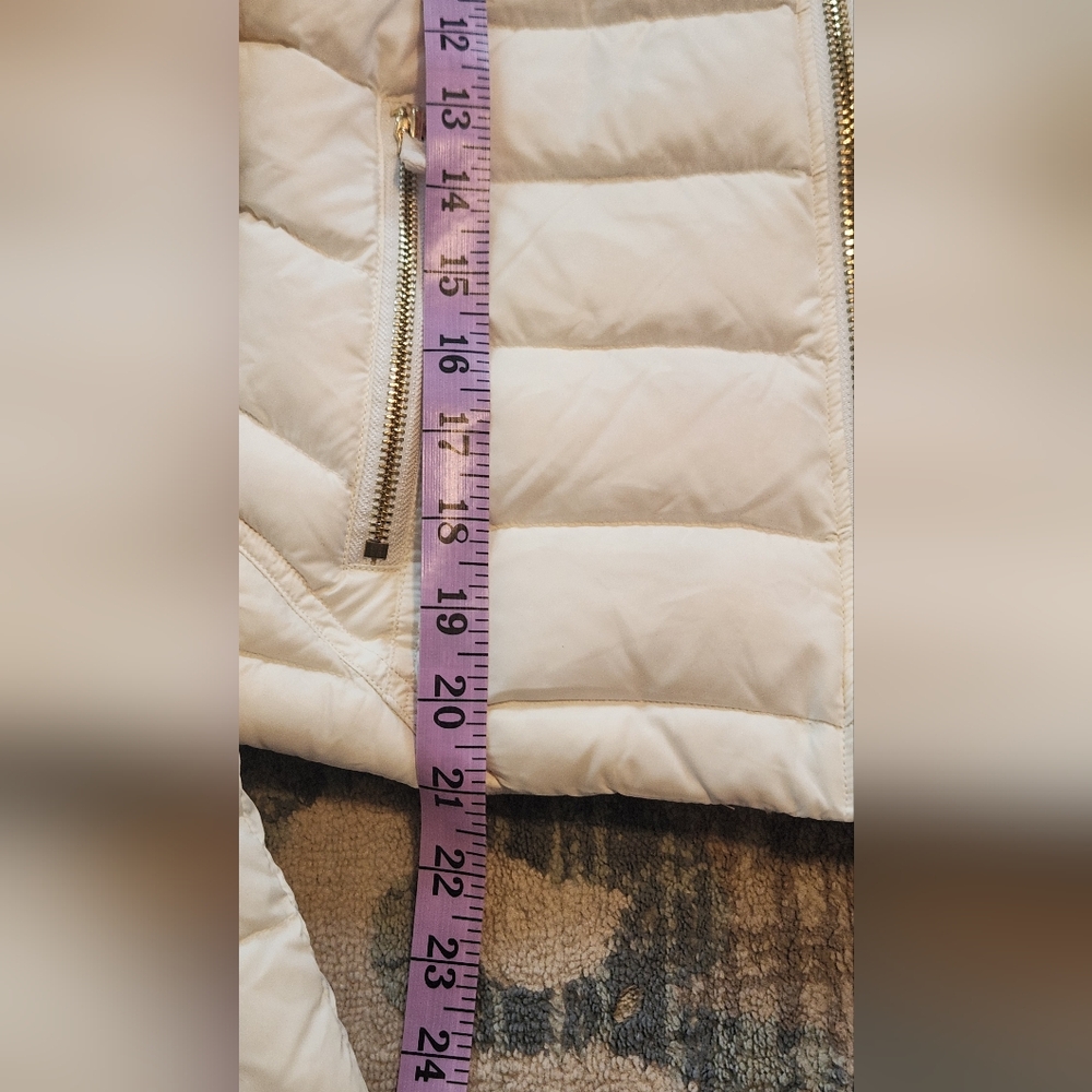 Juicy Couture Puffer Jacket. Size XS. White. NWT - Picture 7 of 7